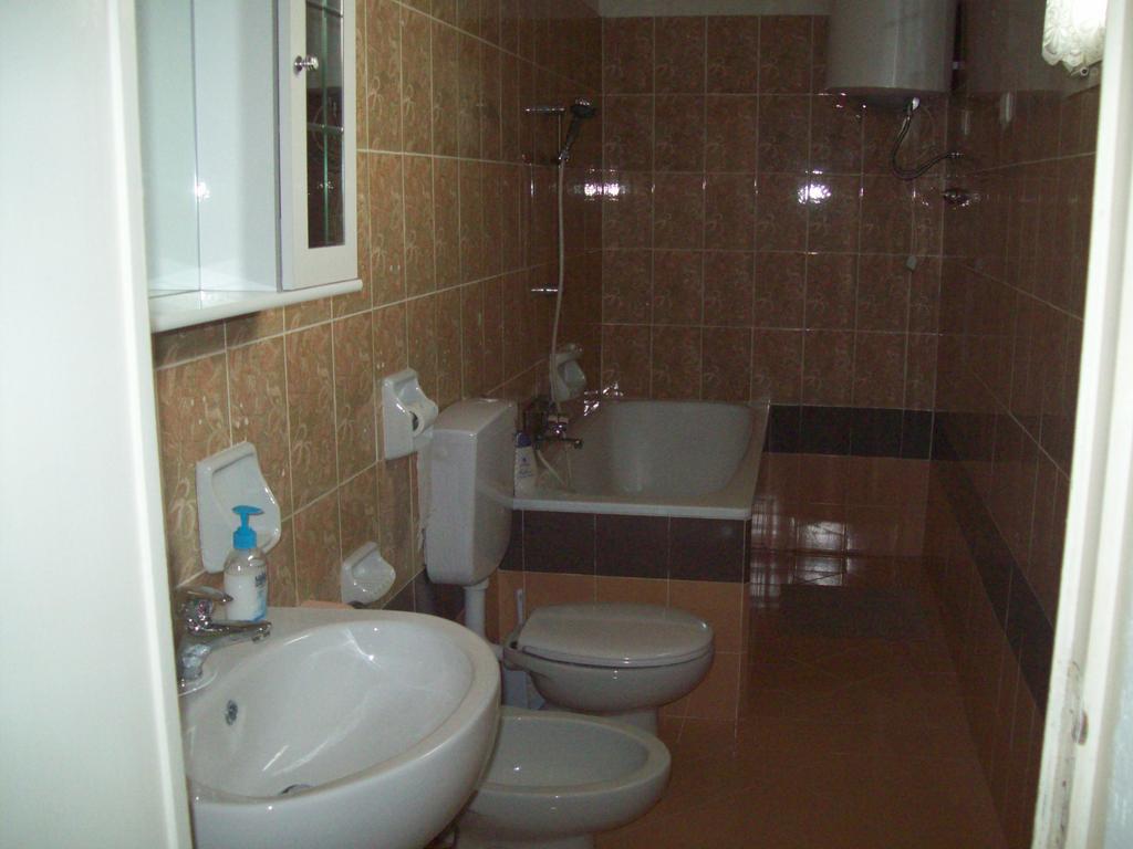 B&B Roge Ольбія Екстер'єр фото